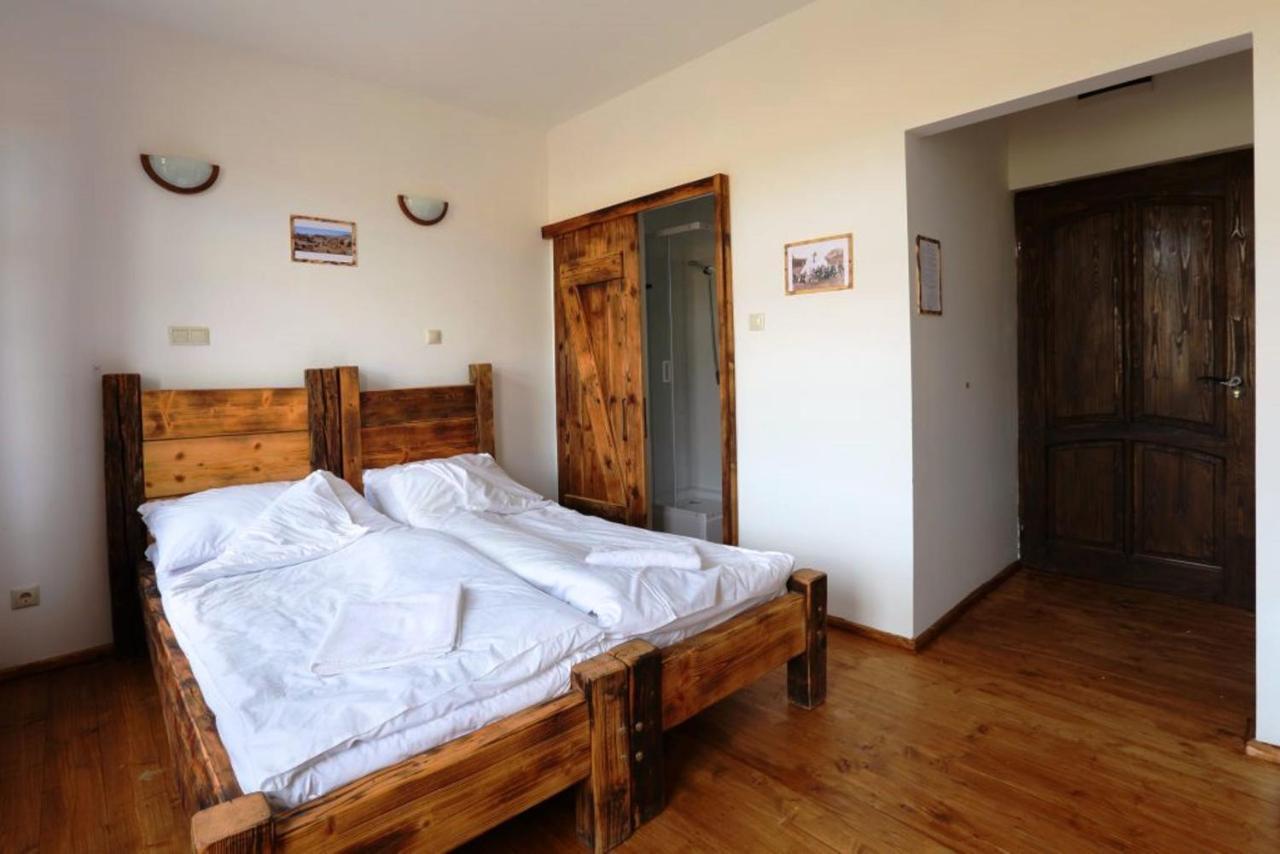 Tordas Western House Bed and Breakfast Εξωτερικό φωτογραφία